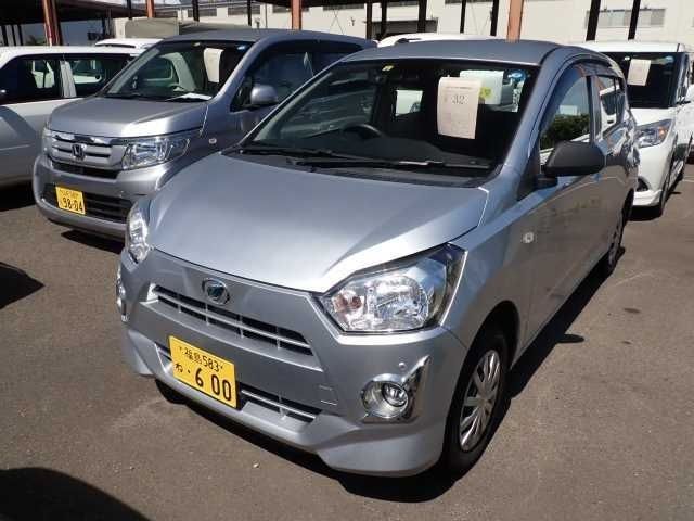 128 Daihatsu Mira e s LA360S 2018 г. (ORIX Sendai Nyusatsu)